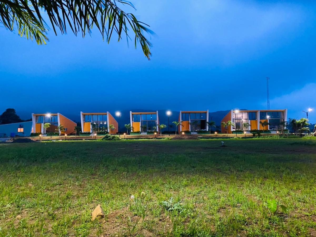Mountain N Lake Resort Igatpuri Exterior photo
